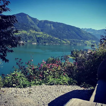 莱本采尔特酒店 滨湖采尔