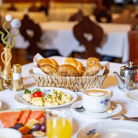 Lebzelter 3* 젤암제