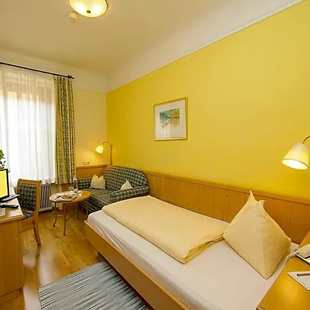 Hotel Lebzelter Zell am See