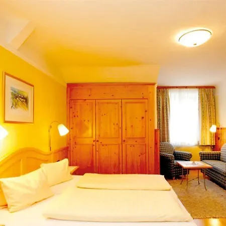 Lebzelter Hotel 3*